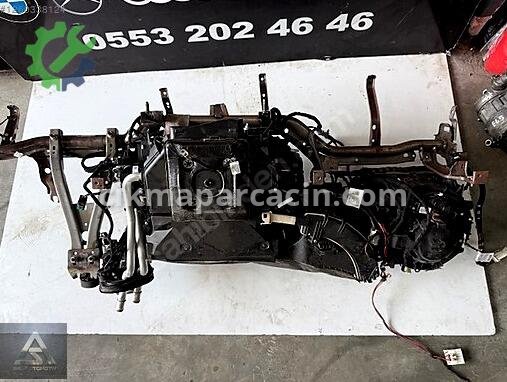 BMW 3 Serisi Göğüs Demiri çıkma parça