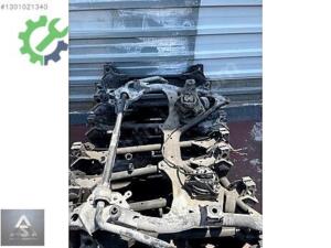 BMW F30 MOTOR TRAVERSİ ÇIKMA ORJ