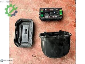 BMW F30 ÖN SİGORTA KUTUSU 9224872