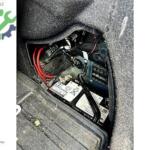 BMW F30 ORJİNAL AKÜ AKÜ TUTACAĞI DEMİRİ