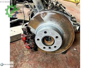 BMW F30 SAĞ ÖN KALİPER XDRİVE TAŞIYICI SALINCAK