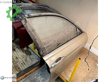 BMW 3 Serisi Sağ Ön Kapı çıkma parça