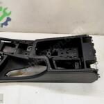 BMW F30 SİYAH ORTA KONSOL ÇERÇEVESİ