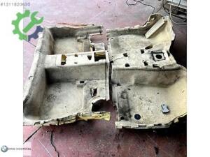 BMW F30 TABAN HALISI BEJ TEMİZ