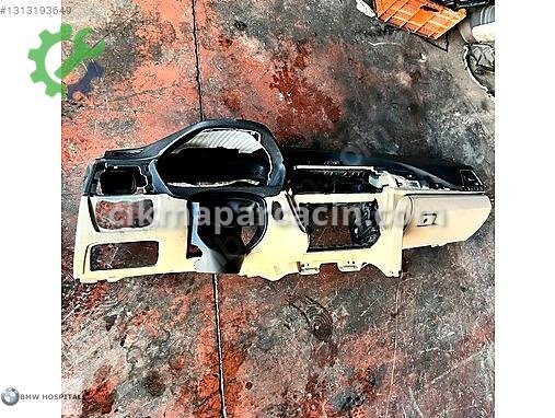 BMW 3 Serisi Torpido çıkma parça