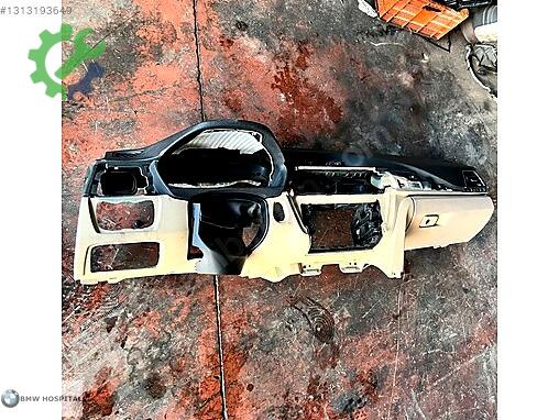 BMW 3 Serisi Torpido çıkma parça