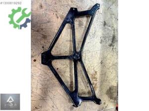BMW F80 F82 M4 M3 ÖN PANEL DEMİRİ ÖN GERGİ DEMİRİ 8054327