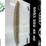 BMW G30 ARKA PANDİZOT IZGARA HAVALANDIRMA ÇIKMA ORJ 7384524