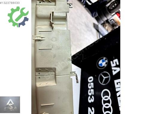 BMW 5 Serisi Bakalit 7384524 çıkma parça