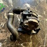BMW G30 G11 G12 RADYATÖR SU POMPASI ORJİNAL 8482744