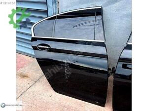 BMW G30 SAĞ ARKA SİYAH DÜZ HATASIZ