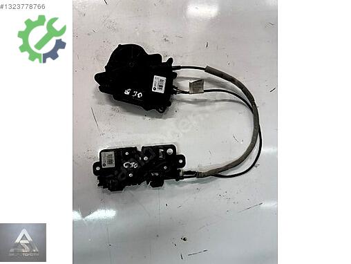 BMW 5 Serisi Bagaj Kilidi 744101406 çıkma parça