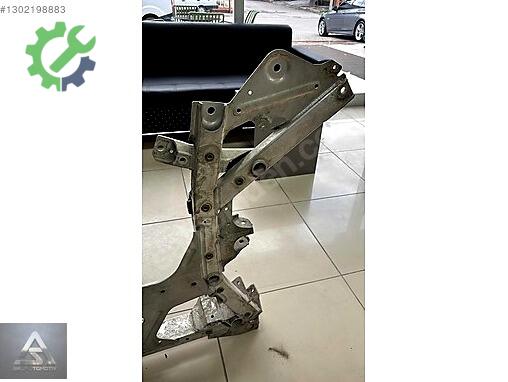 BMW i Serisi Travers çıkma parça