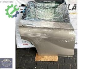 BMW X1 E84 ÇIKMA ORİJİNAL SAĞ ARKA KAPI