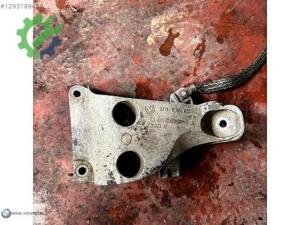 BMW X1 E84 MOTOR KULAĞI 6785695