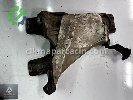 BMW X3 Motor Takozu & Kulağı çıkma parça