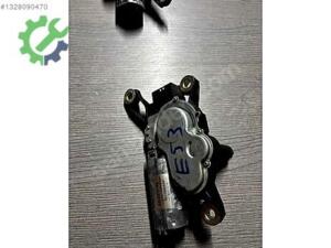 BMW X5 E53 ARKA SİLECEK MOTORU 8402372