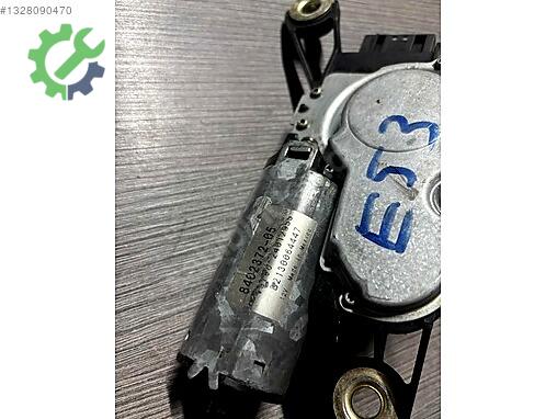 BMW X5 Arka Silecek Motoru 8402372 çıkma parça
