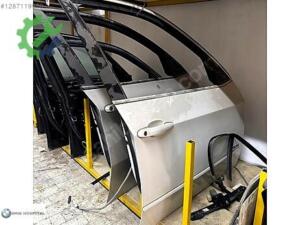 BMW X5 E70 SAĞ ÖN KAPI DÜZ BEYAZ ORJİNAL