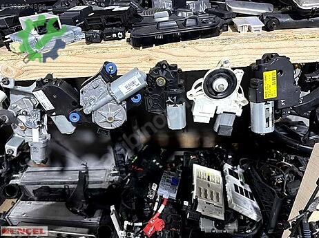 BMW 5 Serisi Cam Motoru çıkma parça