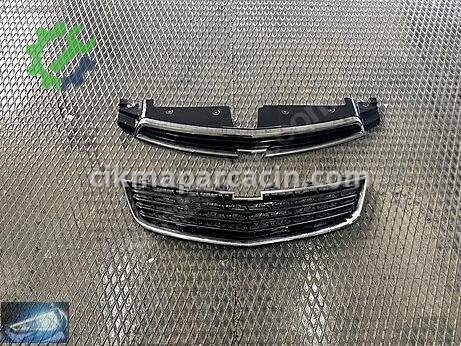Chevrolet Cruze Ön Panjur çıkma parça