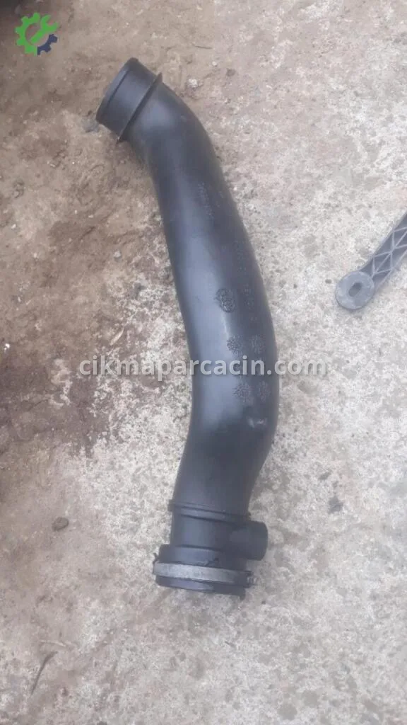 Chrysler 300C Turbo Borusu çıkma parça