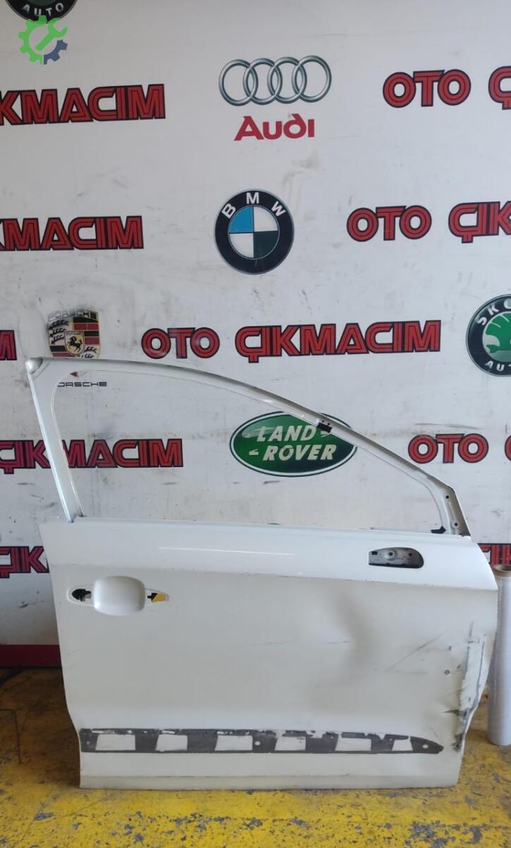 Citroen C4 Sağ Ön Kapı çıkma parça