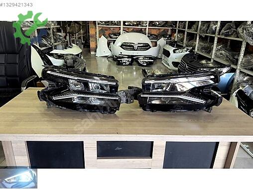 Citroen C5 AirCross Sağ Ön Far çıkma parça