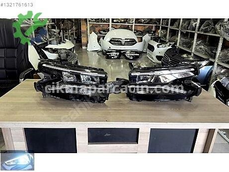Citroen C5 AirCross Sağ Ön Far çıkma parça