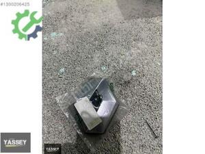 Renault Megane Orijinal Çıkma Yazı