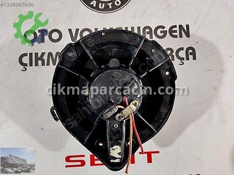 Volkswagen Passat Çamurluk çıkma parça