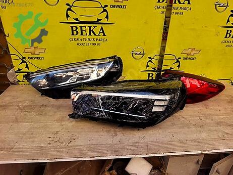 Opel Insignia Far çıkma parça