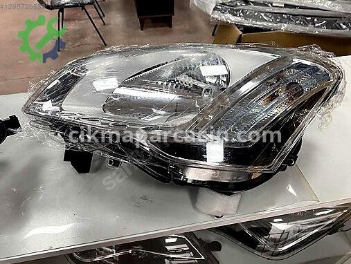 Citroen Berlingo Far çıkma parça