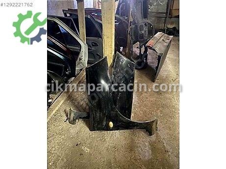 Renault Clio Çamurluk çıkma parça