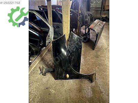 Renault Clio Çamurluk çıkma parça