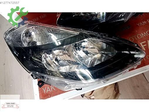 Renault Clio Sağ Ön Far çıkma parça