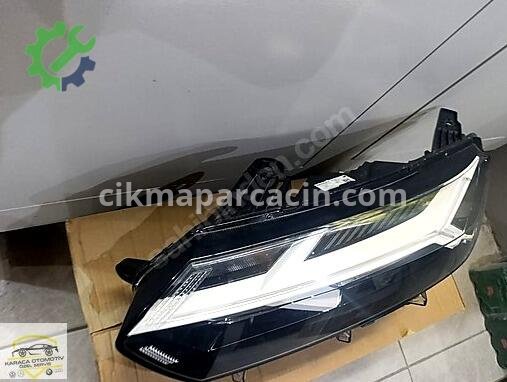Dacia Sandero Sol Ön Far 260602561R çıkma parça