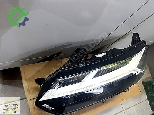 Dacia Sandero Sol Ön Far 260602561R çıkma parça