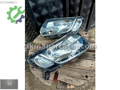 Dacia Sandero Sağ Ön Far çıkma parça