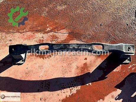 BMW 7 Serisi Arka Tampon Demiri çıkma parça