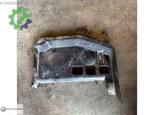 E90 E92 E93 7059287 TORPİDO ALT PLASTİĞİ ALT BRAKETİ