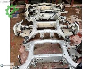 F10 ARKA TRAVERS