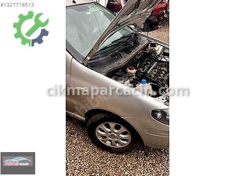 Fiat Albea Sağ Ön Çamurluk çıkma parça