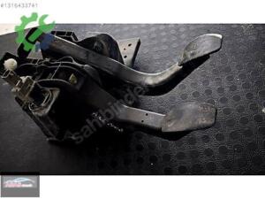 FİAT DOBLO 2004 DEBRİYAJ – FREN PEDAL SETİ ORJINAL ÇIKMA