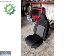 FİAT DOBLO 2012 SAĞ SOL KOLTUKLAR ÖZEREN YEDEK PARÇA 05301368927