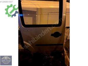 FİAT DOBLO HATASIZ SAĞ SÜRGÜLÜ KAPI DOLU