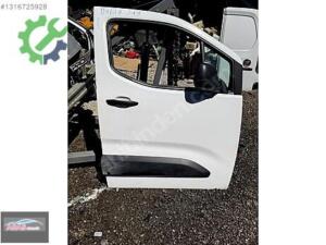 FİAT DOBLO ( 2023 ) SAĞ ÖN KAPI ORJINAL ÇIKMA