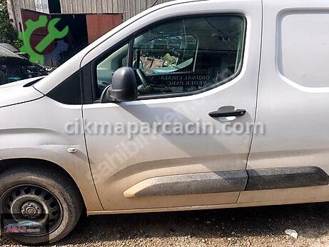 Fiat Doblo Sol Ön Kapı çıkma parça