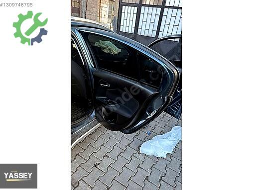 Fiat Egea Kapı çıkma parça