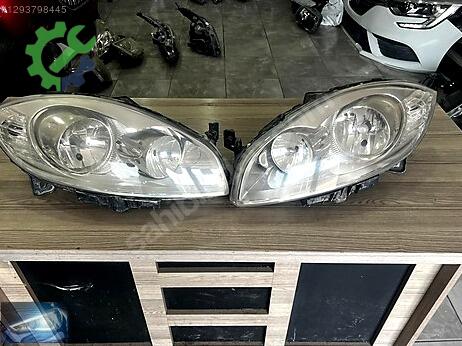 Fiat Linea Sağ Ön Far çıkma parça
